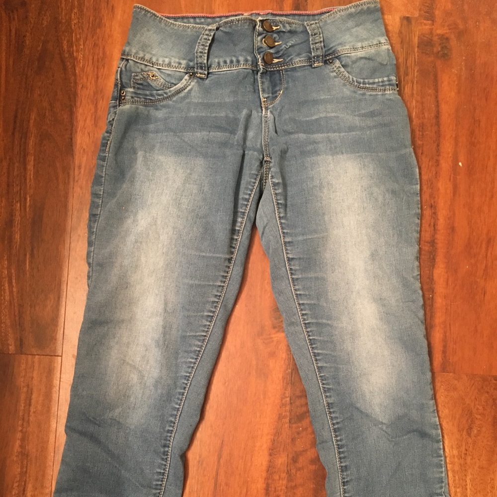 YMI Wanna Betta Butt cuffed skinny jean